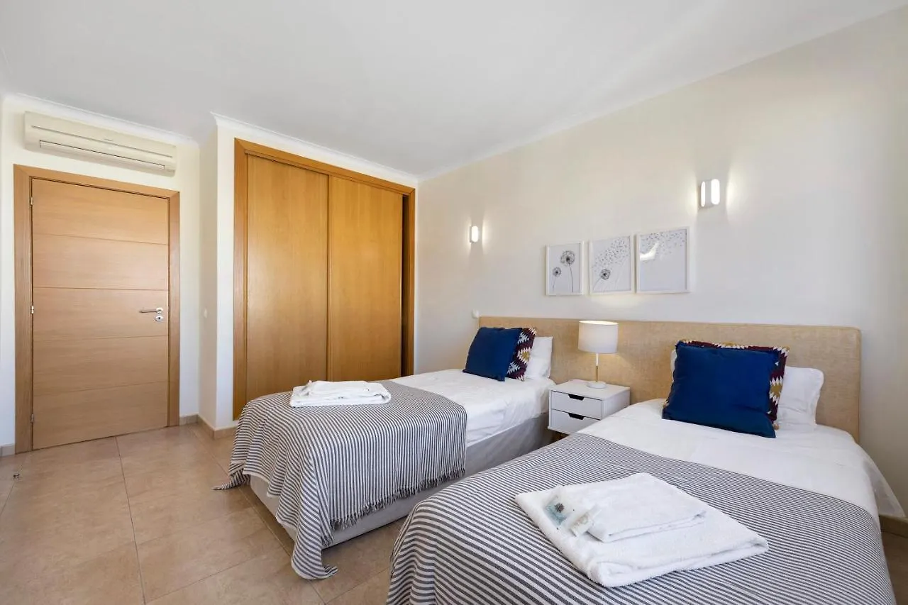 Lagos Beach Pool Villa 0*,