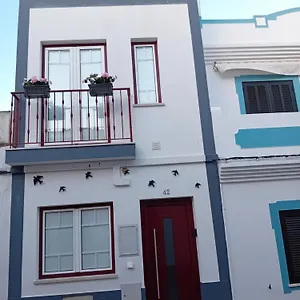 Casa Andorinhas Сasa de vacaciones
